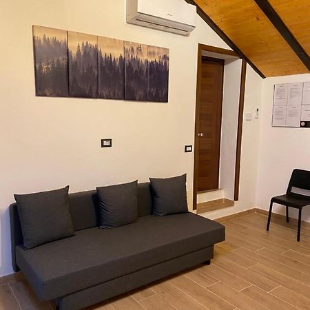 21House - Appartamento 2 Бусто-Арсизио Экстерьер фото