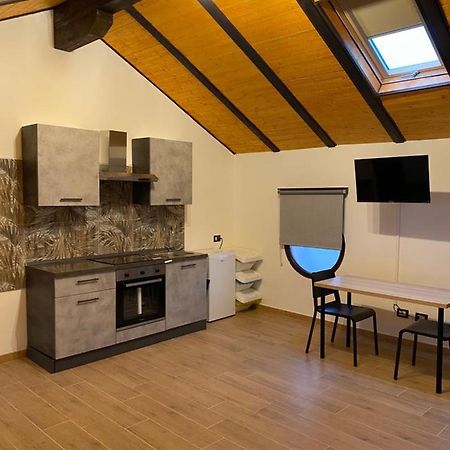 21House - Appartamento 2 Бусто-Арсизио Экстерьер фото