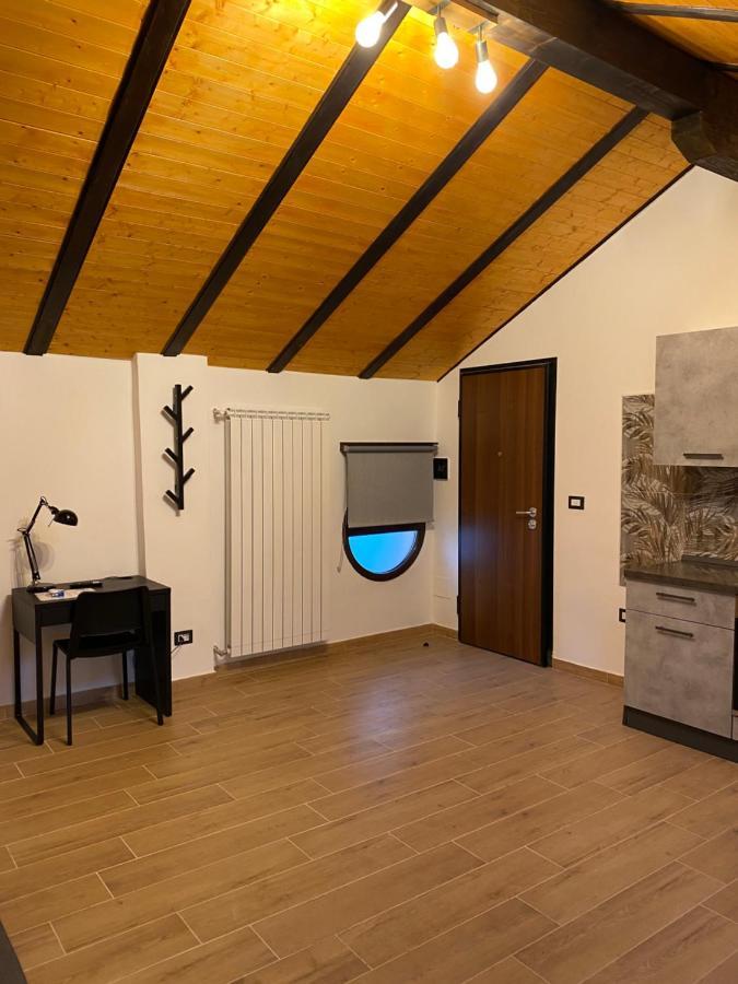 21House - Appartamento 2 Бусто-Арсизио Экстерьер фото